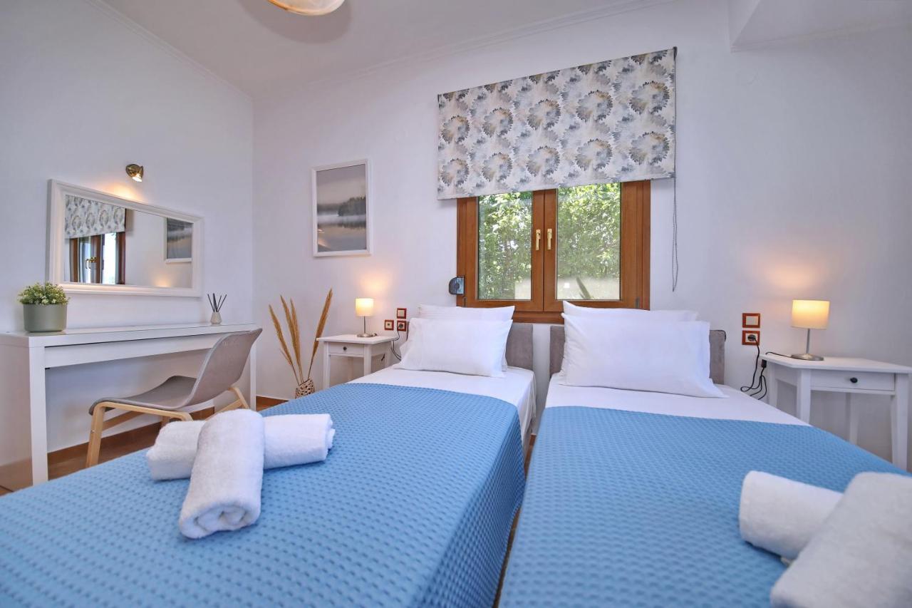 Villa Margini, Aegean Views , Pool Villa, Skopelos Exterior photo